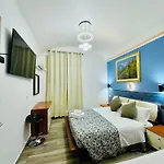 Breking 3* Rom